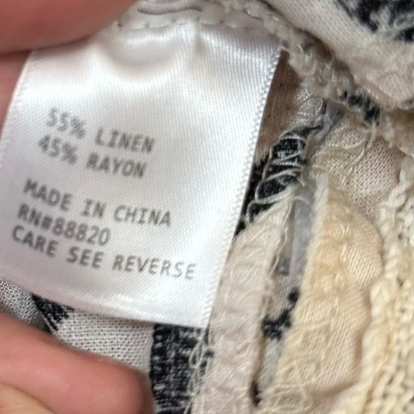 Christian Siriano Boho Linen Blend Crochet Trim Top Sz S - Picture 6 of 10